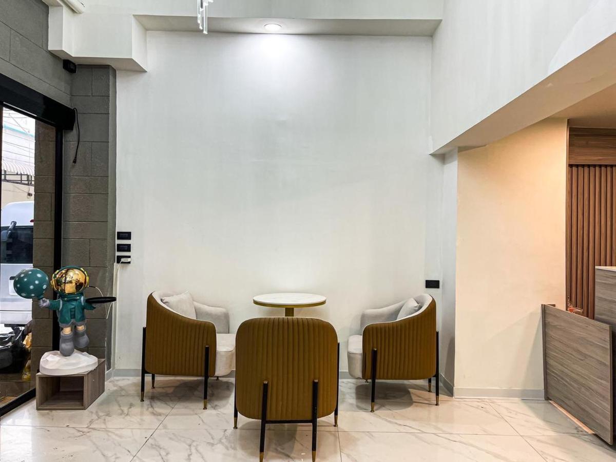 Nona Hotel, Bangkok Makkasan Екстер'єр фото