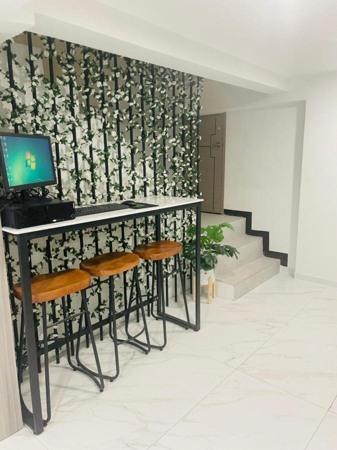 Nona Hotel, Bangkok Makkasan Екстер'єр фото
