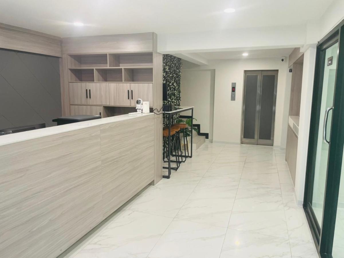 Nona Hotel, Bangkok Makkasan Екстер'єр фото